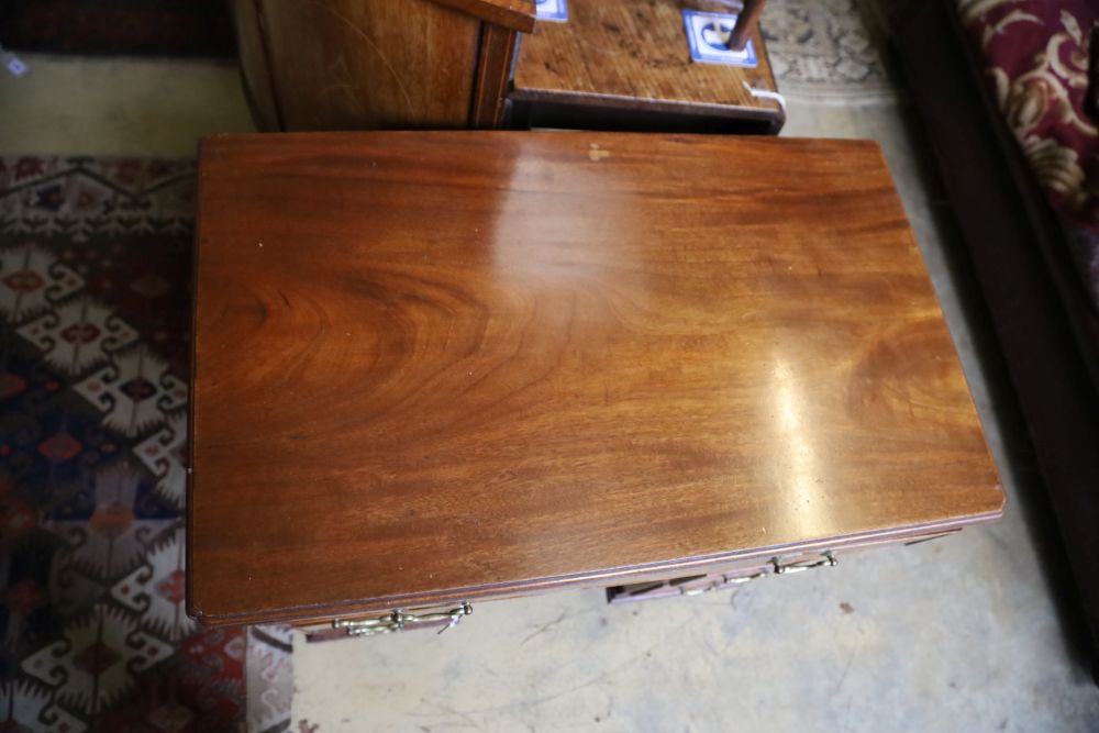 A George III mahogany kneehole desk, width 78cm, depth 46cm, height 78cm